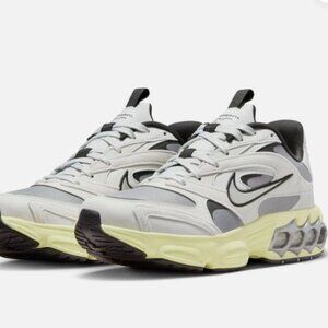 NEW Nike Air Zoom Fire Women 6.5 Particle Grey Photon Dust